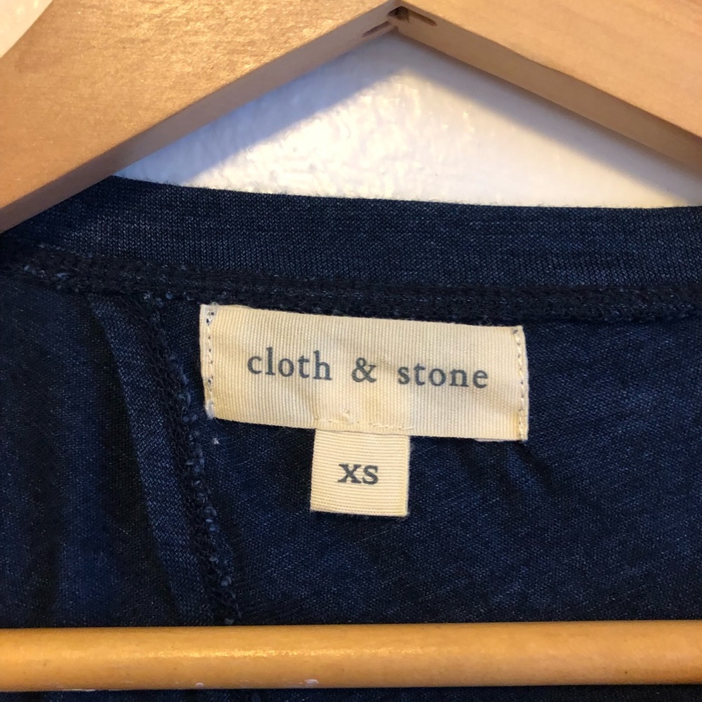 Anthropologie Cloth & Stone Open Back Shirt - Picture 4 of 6